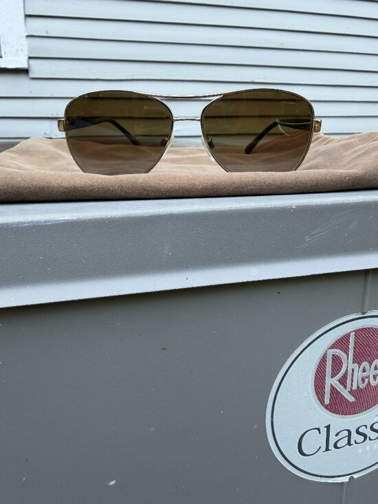 Burberry pilot gold steel sunglasses